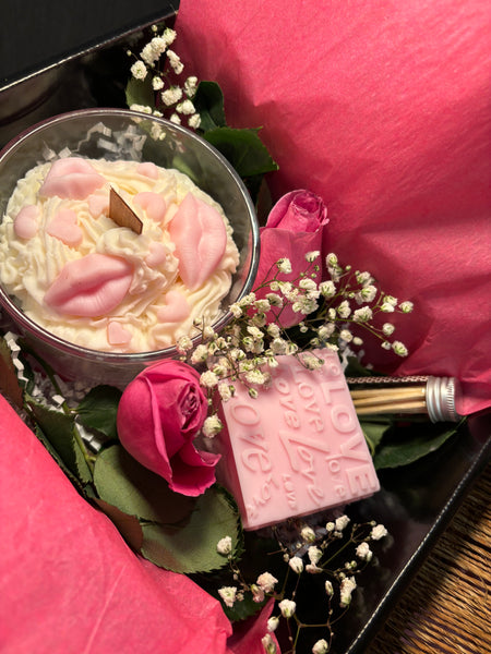 Cotton Kiss Dream Candle Set - Love Engraved Box and Cotton Kiss Candle with Roses